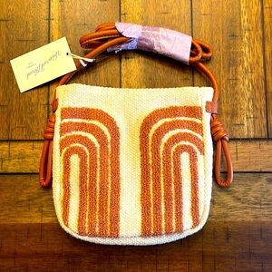 NWT Universal Threads purse